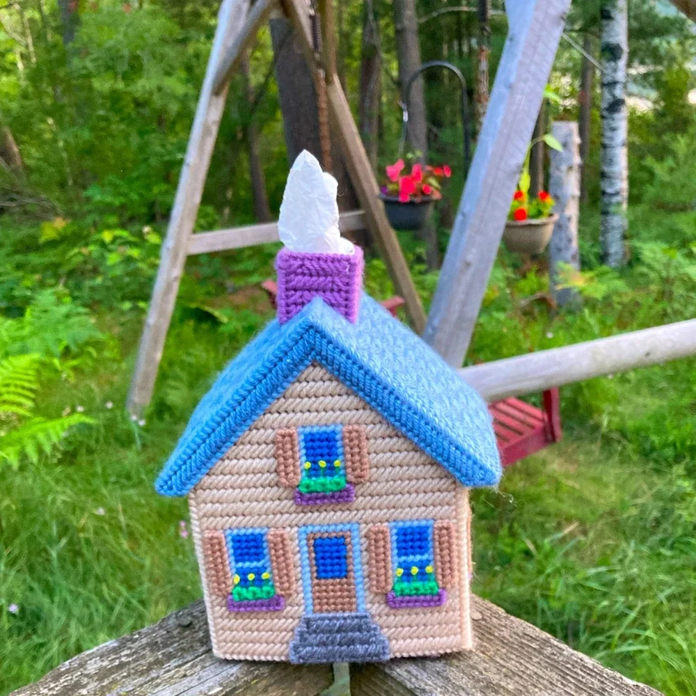 HAND CRAFTED Tissue Box Cover Yarn Cross Stitch Cute Cottage